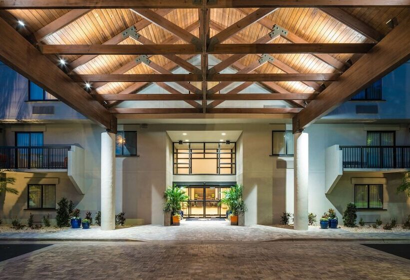 فندق Doubletree By Hilton Gainesville