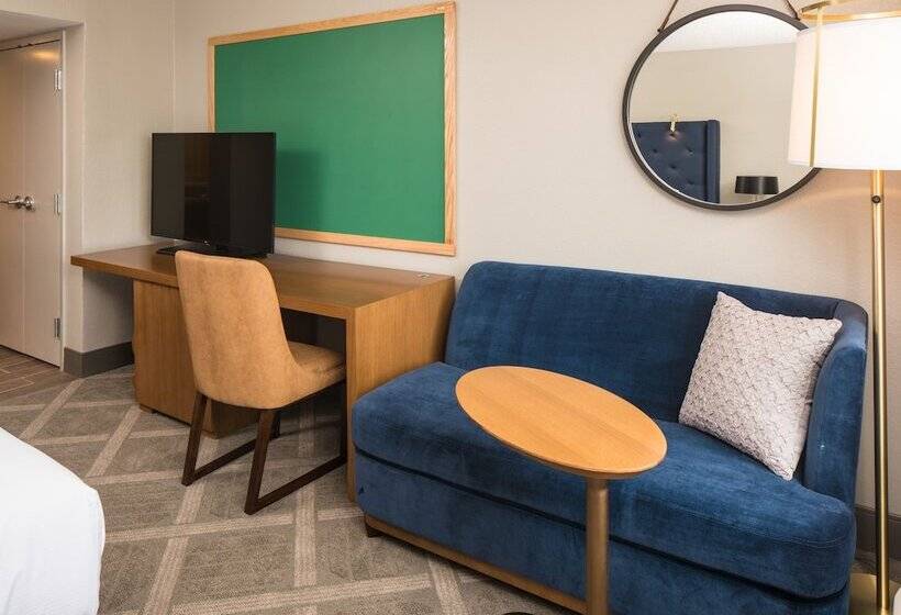 فندق Doubletree By Hilton Gainesville