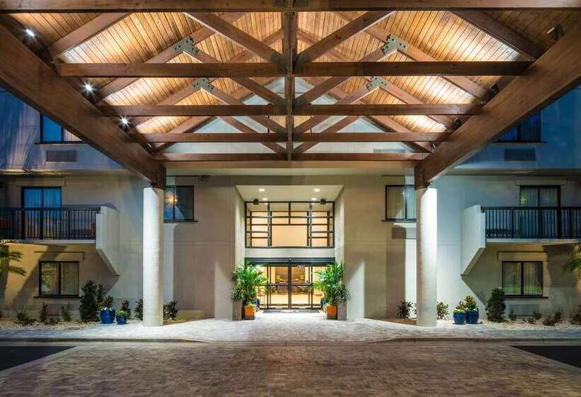 فندق Doubletree By Hilton Gainesville