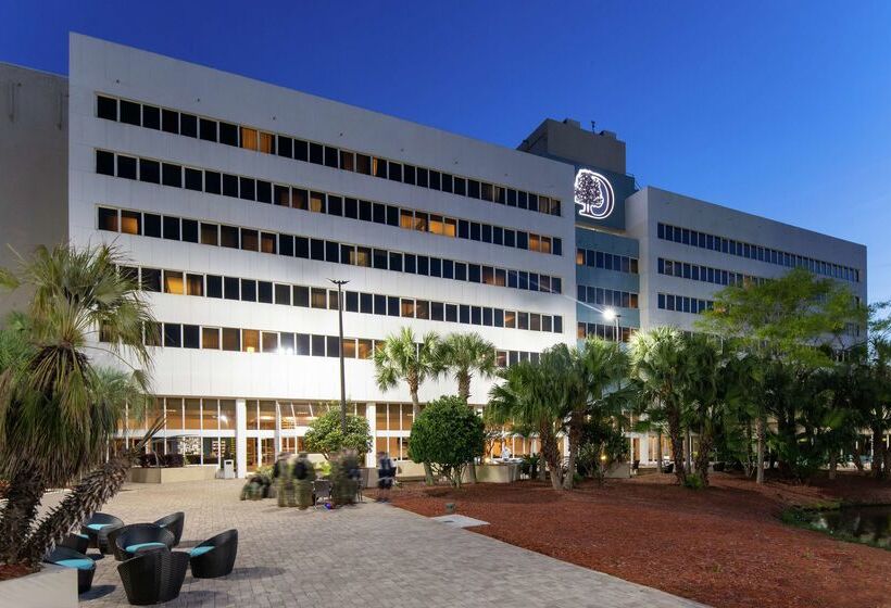 Doubletree By Hilton Hotel Jacksonville Airport