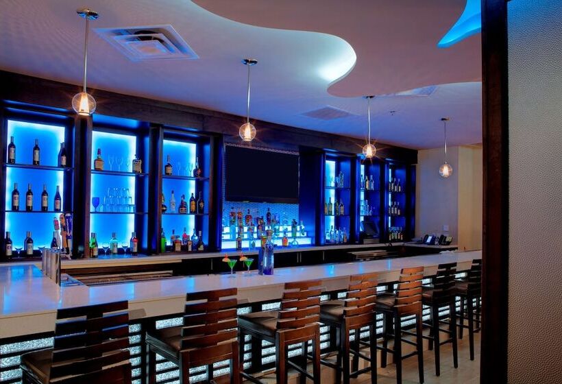 Doubletree By Hilton Hotel Jacksonville Airport