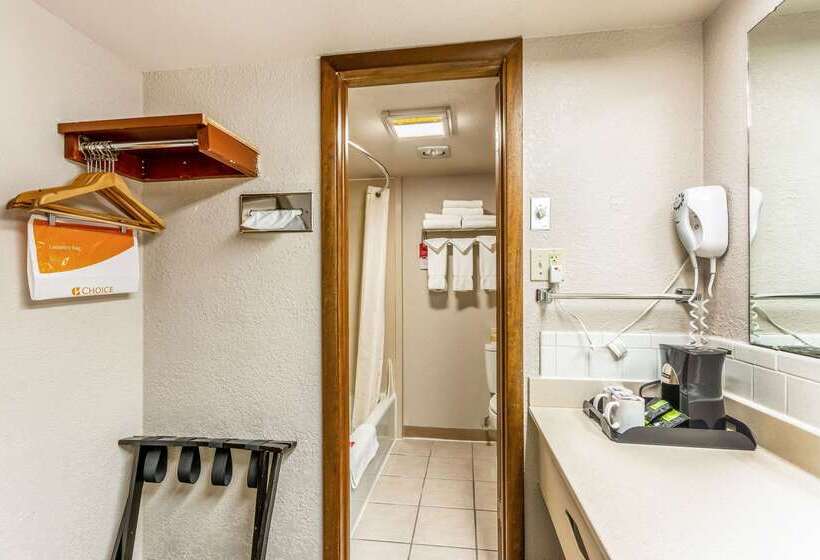 فندق Econo Lodge