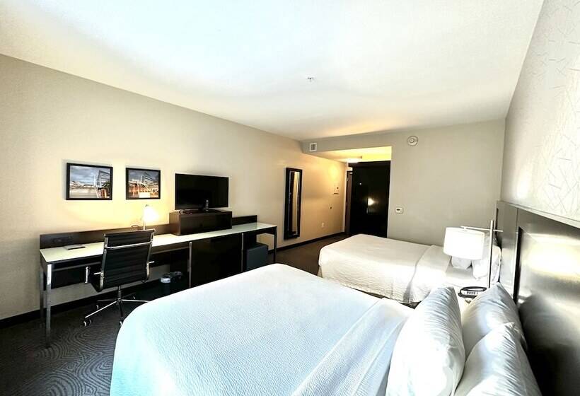 Отель Fairfield Inn & Suites By Marriott Denver Downtown