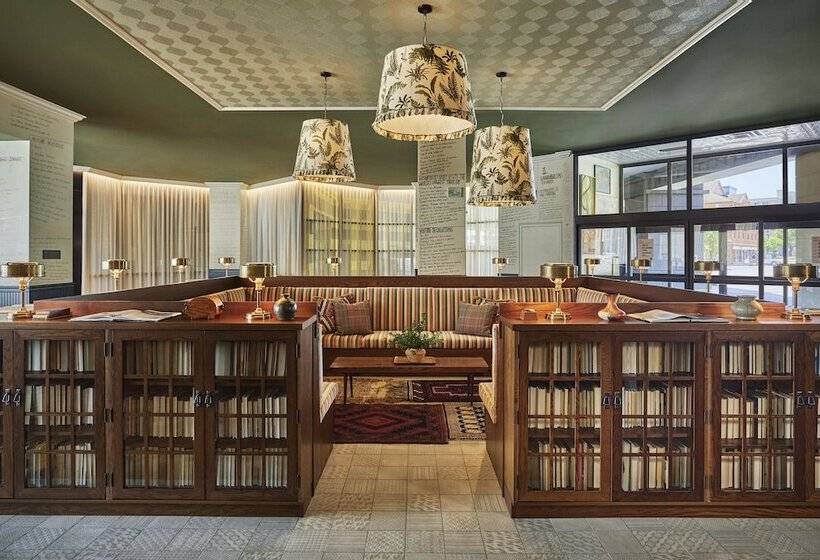 בית מלון כפרי Graduate By Hilton Iowa City