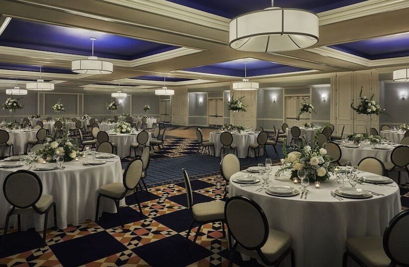 בית מלון כפרי Graduate By Hilton Iowa City