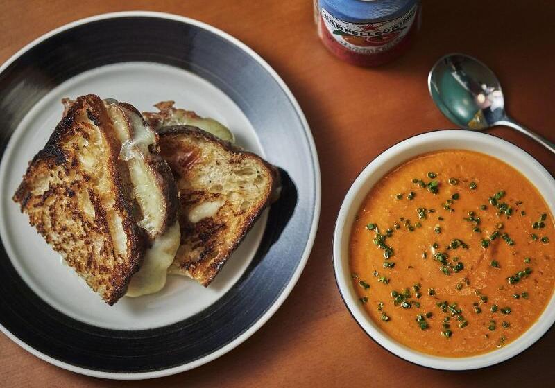 בית מלון כפרי Graduate By Hilton Iowa City