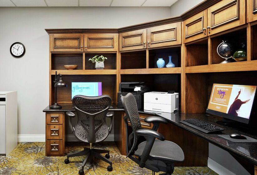 Отель Hilton Garden Inn Champaign/urbana