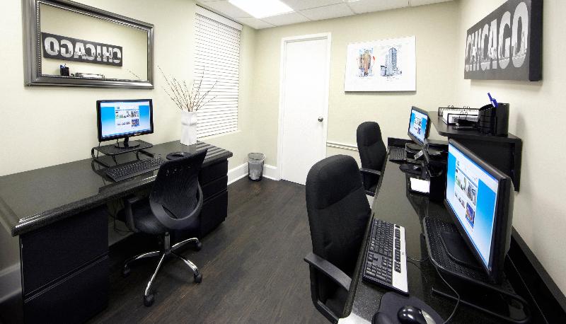 Отель Holiday Inn Express Chicago Magnificent Mile, An Ihg