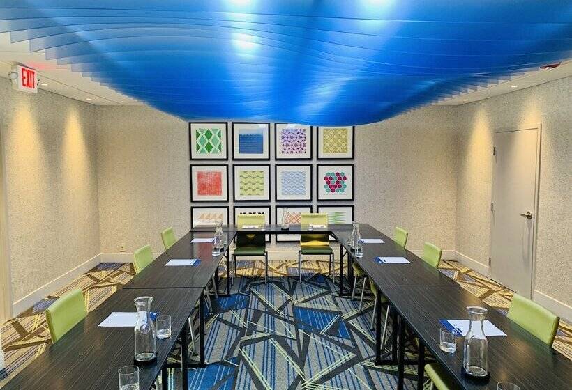 فندق Holiday Inn Express Tallahassee, An Ihg