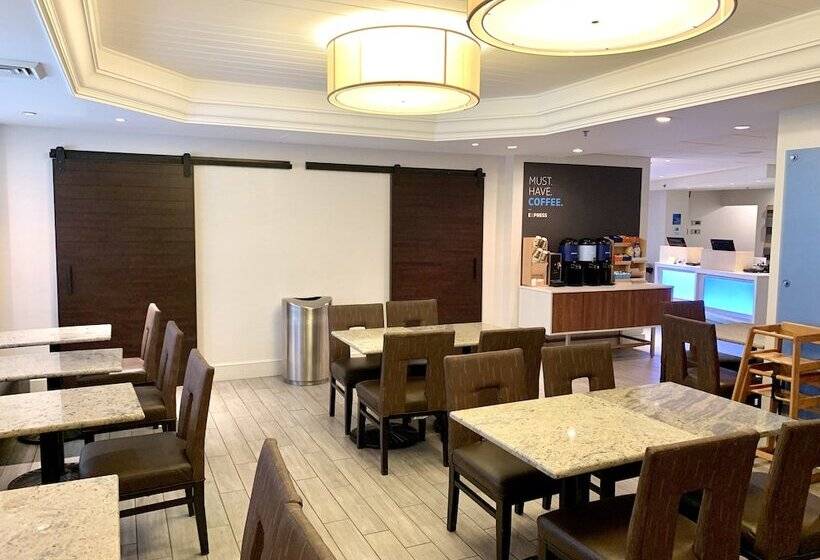 فندق Holiday Inn Express Tallahassee, An Ihg