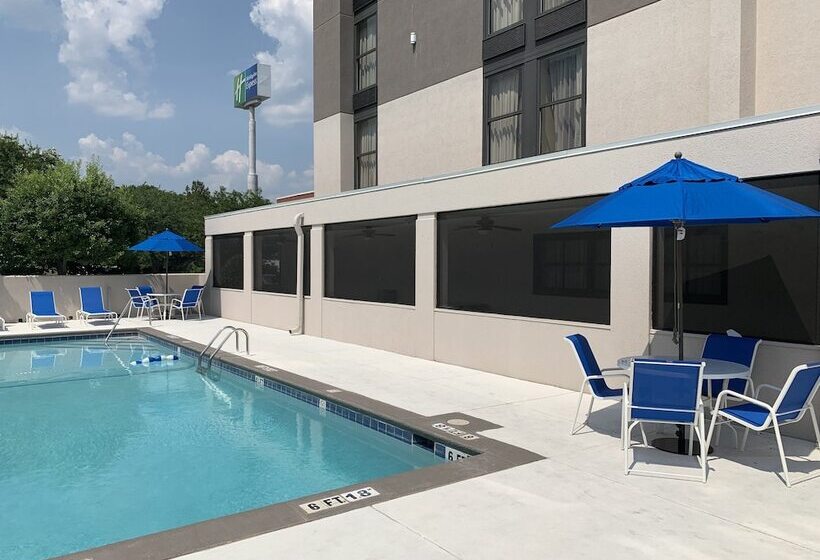 فندق Holiday Inn Express Tallahassee, An Ihg