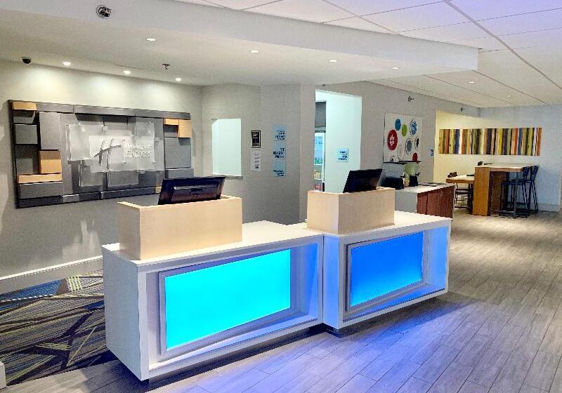 فندق Holiday Inn Express Tallahassee, An Ihg