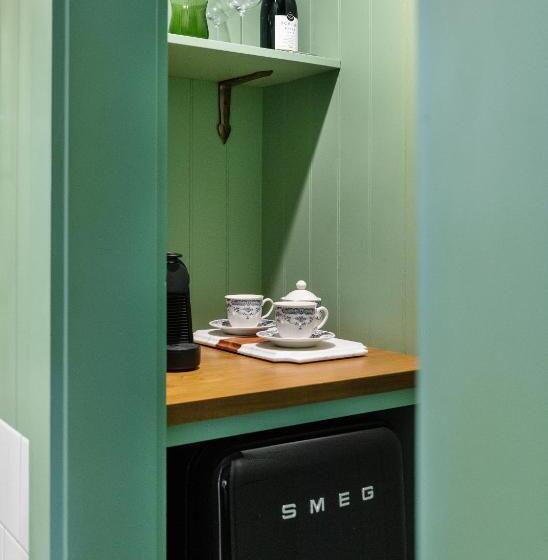 ホテル Le Petit Pali At Ocean Ave