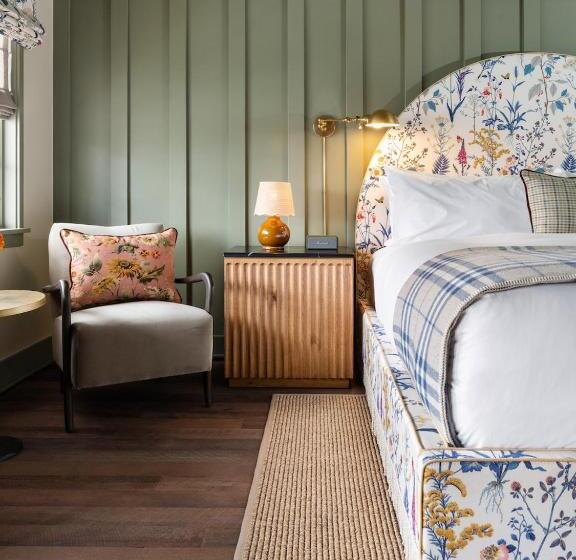 Отель Le Petit Pali At Ocean Ave