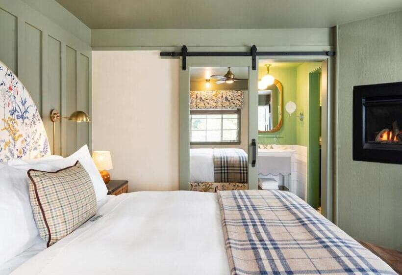 Отель Le Petit Pali At Ocean Ave