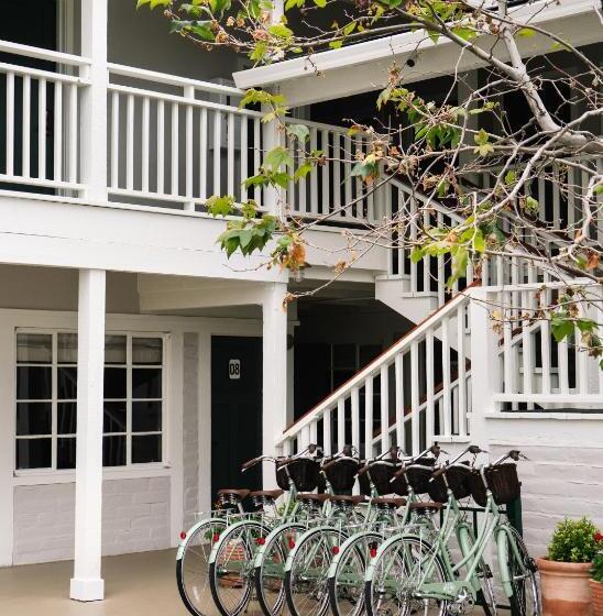 Отель Le Petit Pali At Ocean Ave