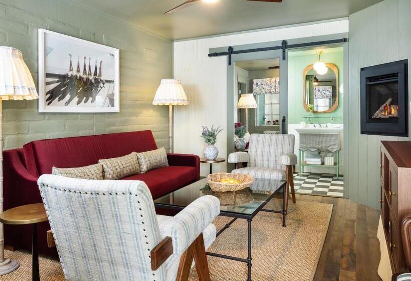 Отель Le Petit Pali At Ocean Ave