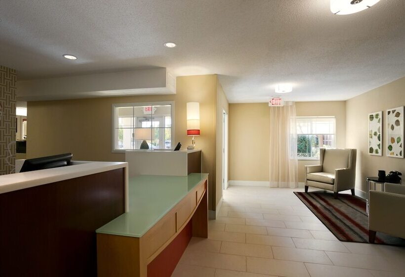 ホテル Mainstay Suites Charlotte  Executive Park