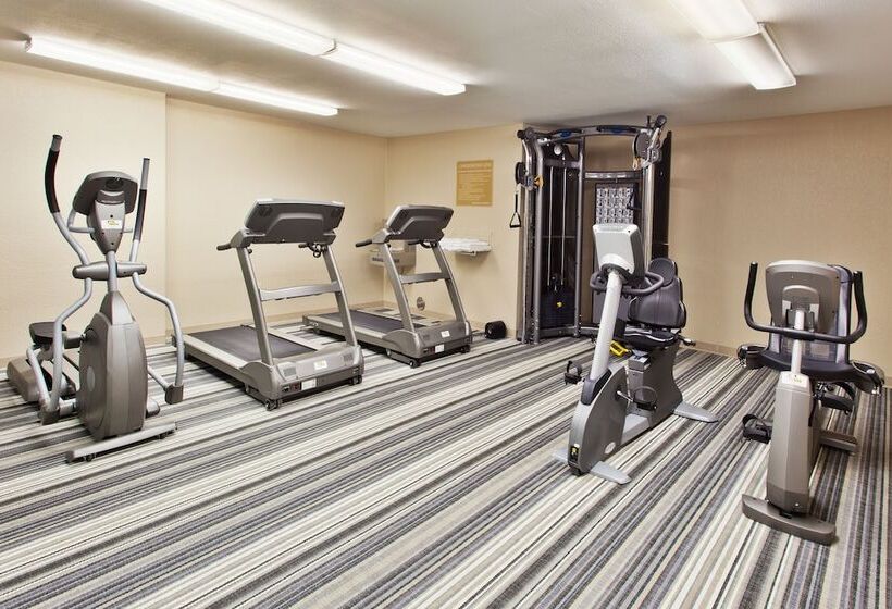 Отель Mainstay Suites Kansas City Overland Park