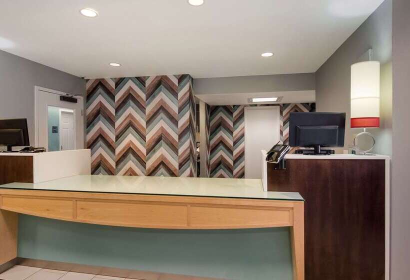 ホテル Mainstay Suites Salt Lake City Fort Union