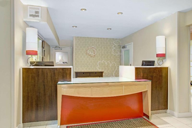 ホテル Mainstay Suites Salt Lake City Fort Union