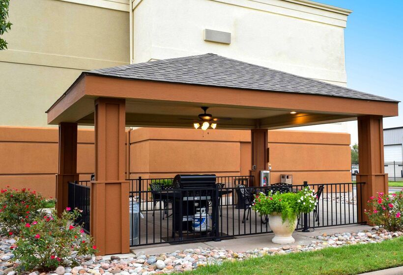 ホテル Mainstay Suites   Wichita Ne