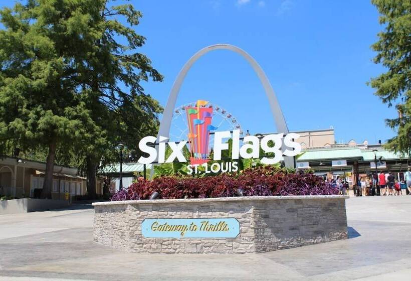 فندق Pinemark Inn Suites Events