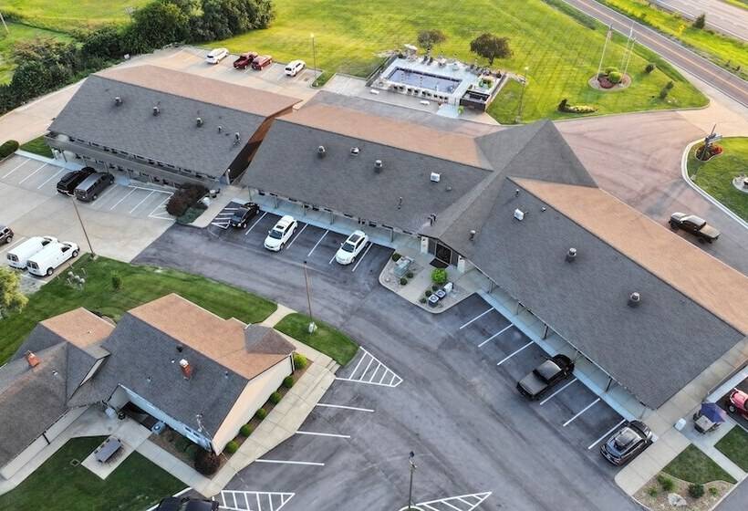 فندق Pinemark Inn Suites Events