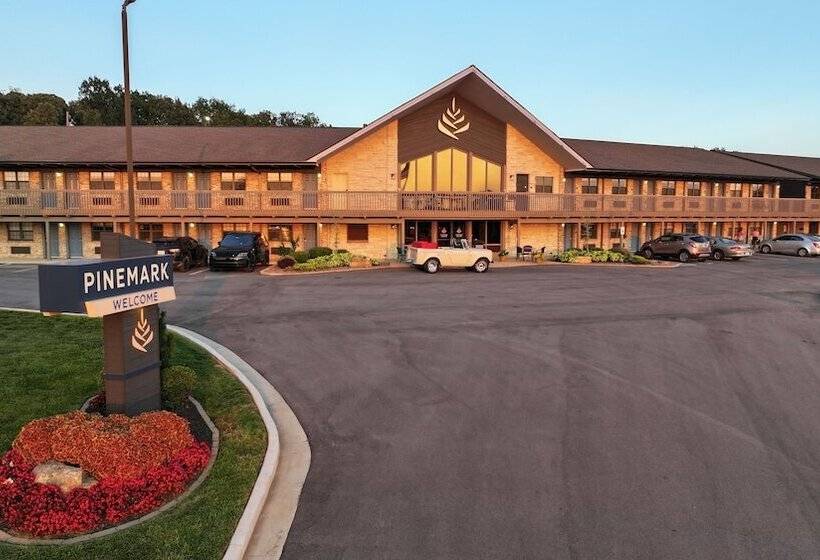 فندق Pinemark Inn Suites Events