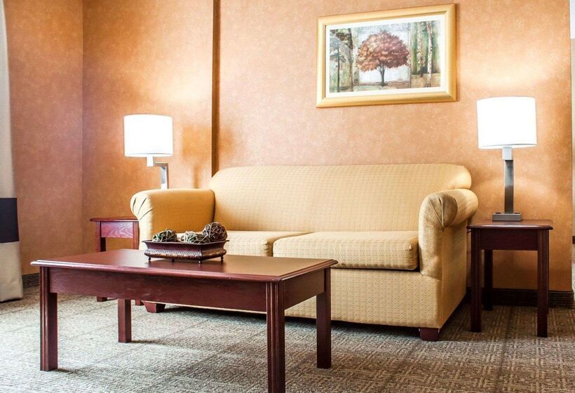 فندق Quality Inn Near Walden Galleria Mall