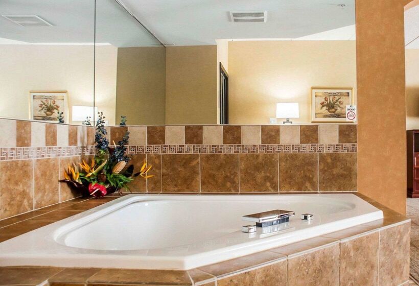 فندق Quality Inn Near Walden Galleria Mall