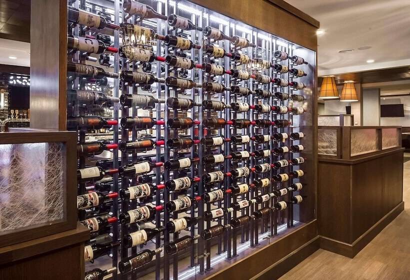 Radisson Hotel & Conference Center Coralville   Iowa City