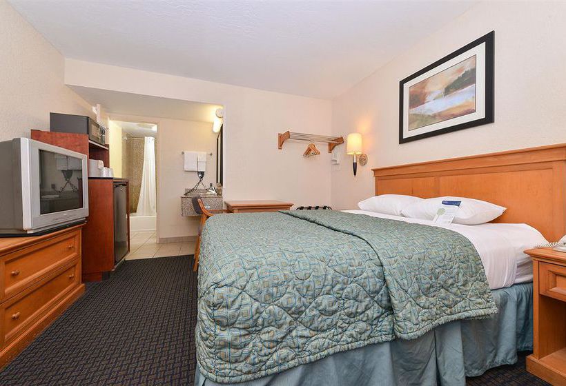 Motel 6 San Diego Mission Valley East