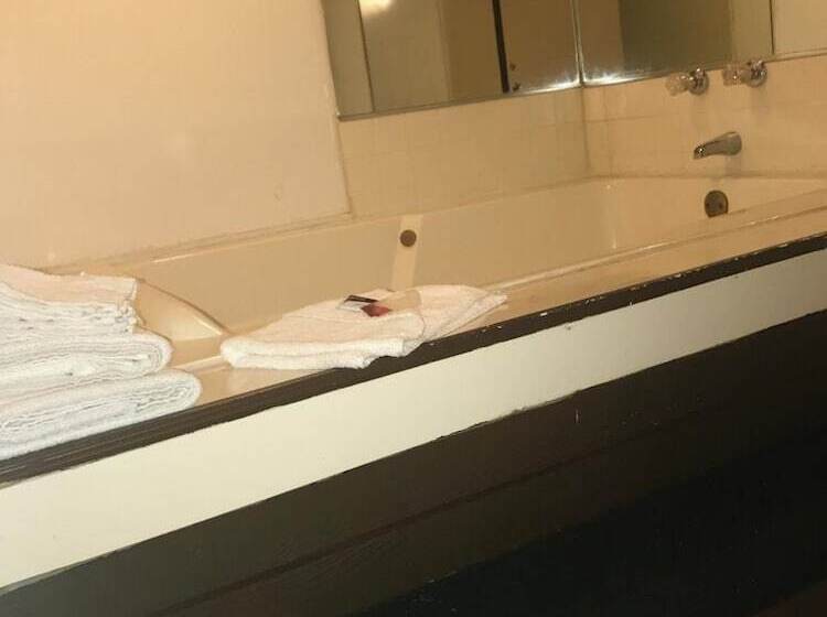 ホテル Red Carpet Inn