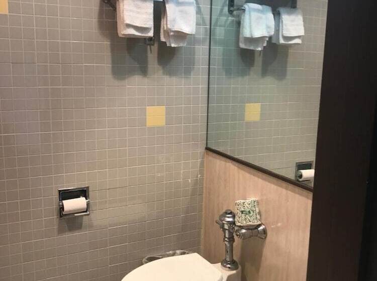 ホテル Red Carpet Inn