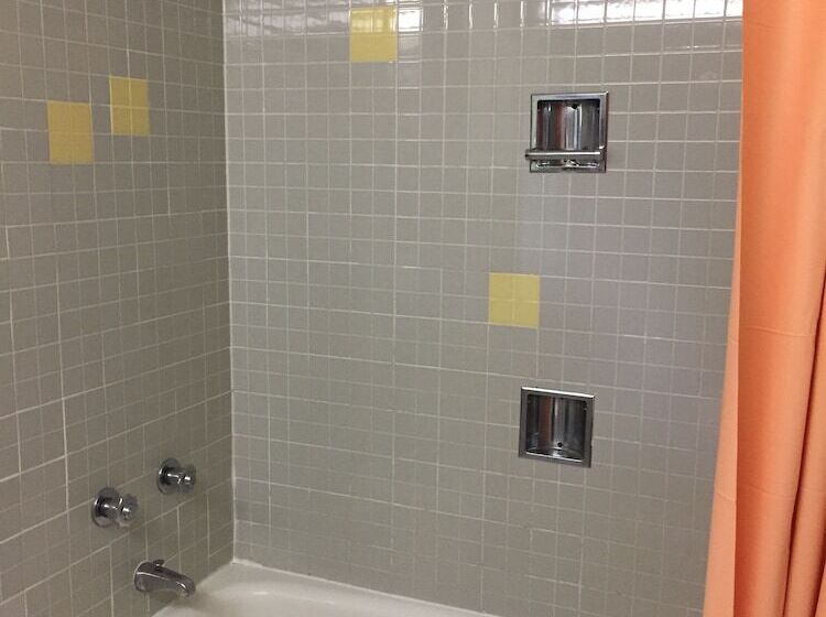 ホテル Red Carpet Inn