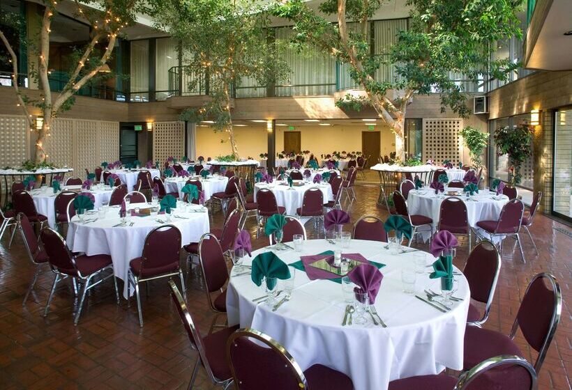 Red Lion Hotel Yakima Center