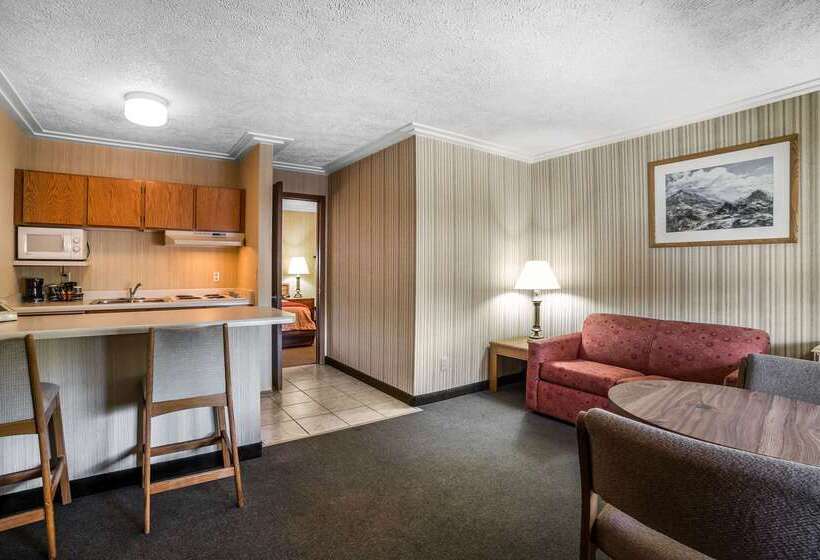 فندق Rodeway Inn Pronghorn Lodge