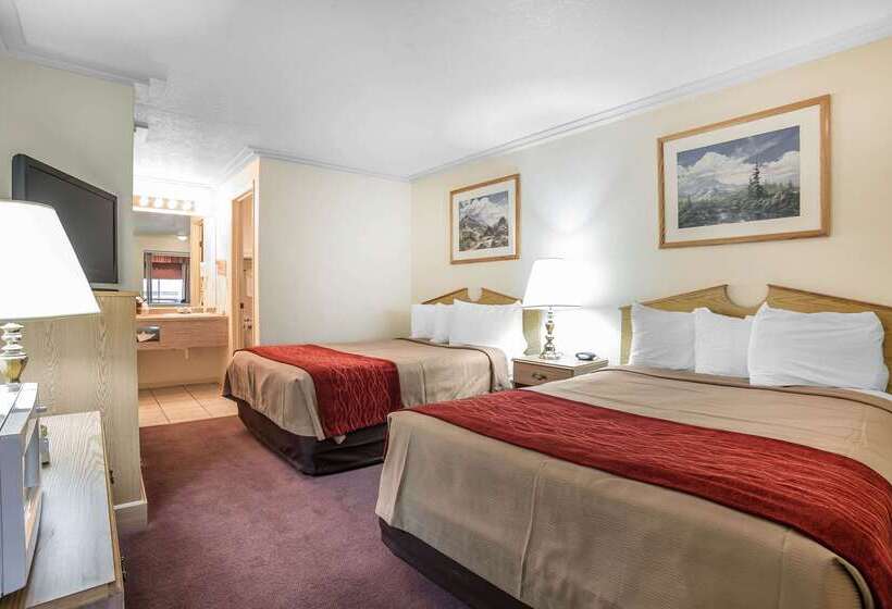 فندق Rodeway Inn Pronghorn Lodge