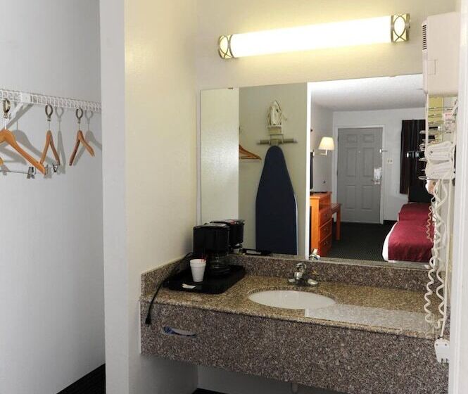 هتل Sagamar Inn