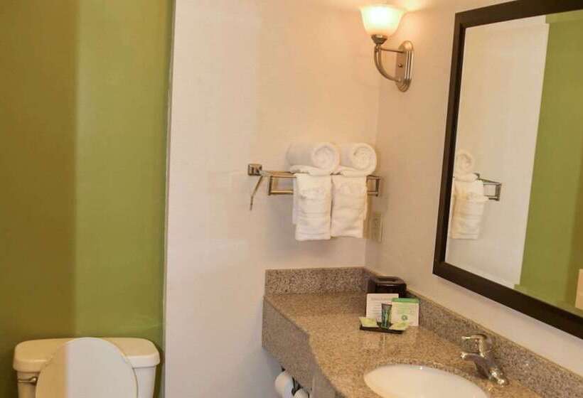 Отель Sleep Inn & Suites