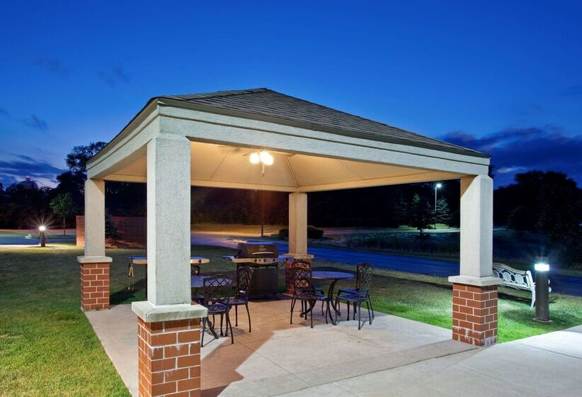 בית מלון כפרי Sonesta Simply Suites Chicago Naperville