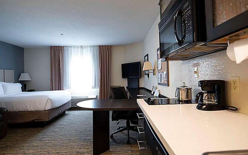 فندق Sonesta Simply Suites Chicago Naperville