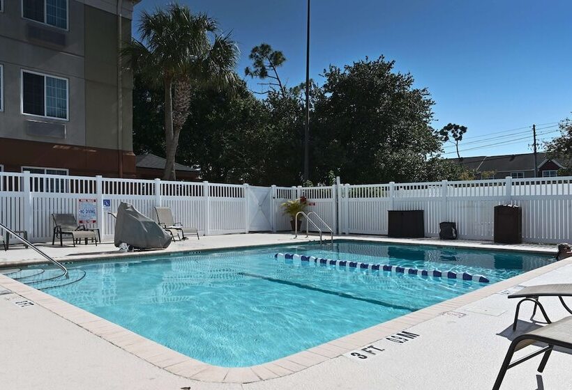 فندق Sonesta Simply Suites Clearwater