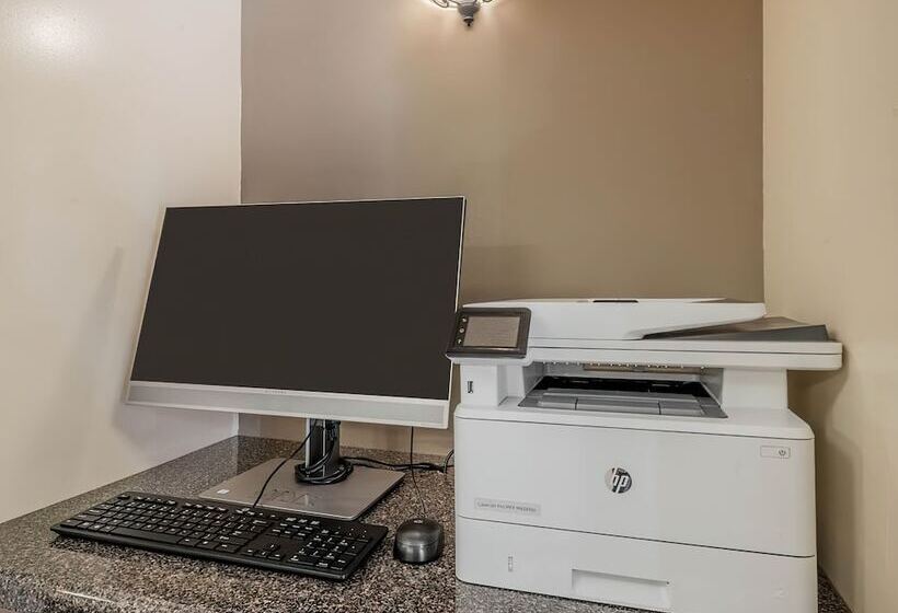 酒店 Sonesta Simply Suites Cleveland North Olmsted Airport