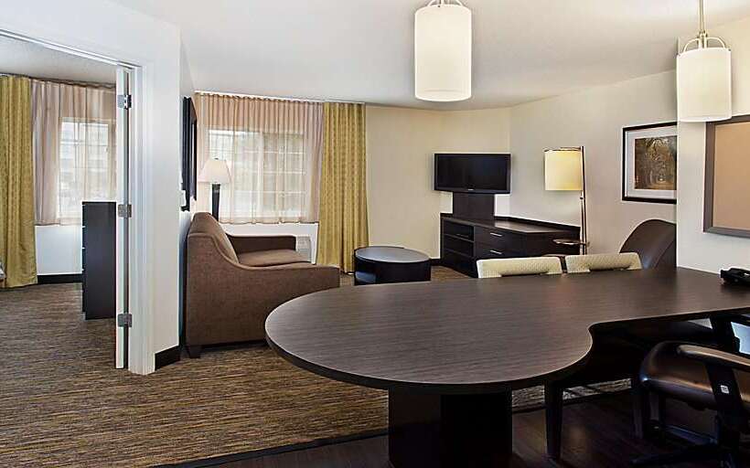 בית מלון כפרי Sonesta Simply Suites Columbus Airport Gahanna