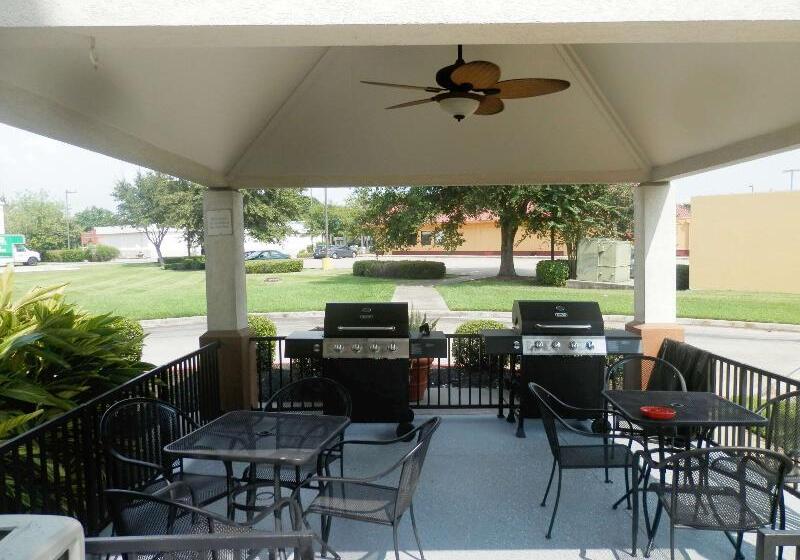 호텔 Sonesta Simply Suites Houston – Nasa Clear Lake