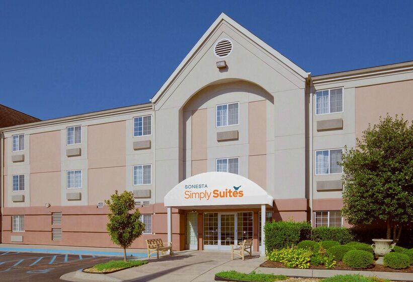 Отель Sonesta Simply Suites Huntsville Research Park