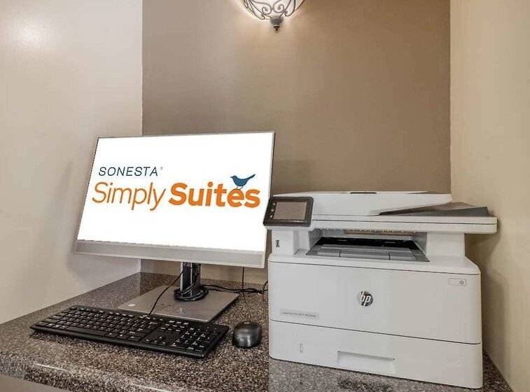 هتل Sonesta Simply Suites Huntsville Research Park