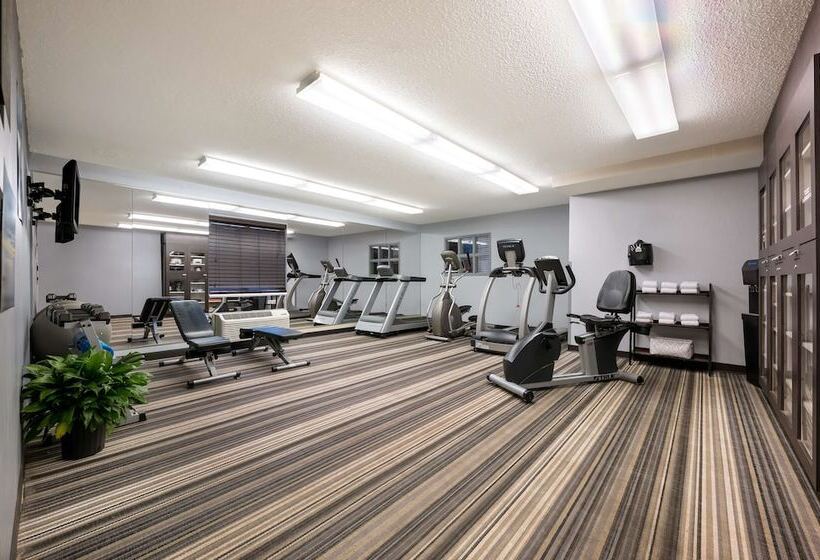 Отель Sonesta Simply Suites Huntsville Research Park